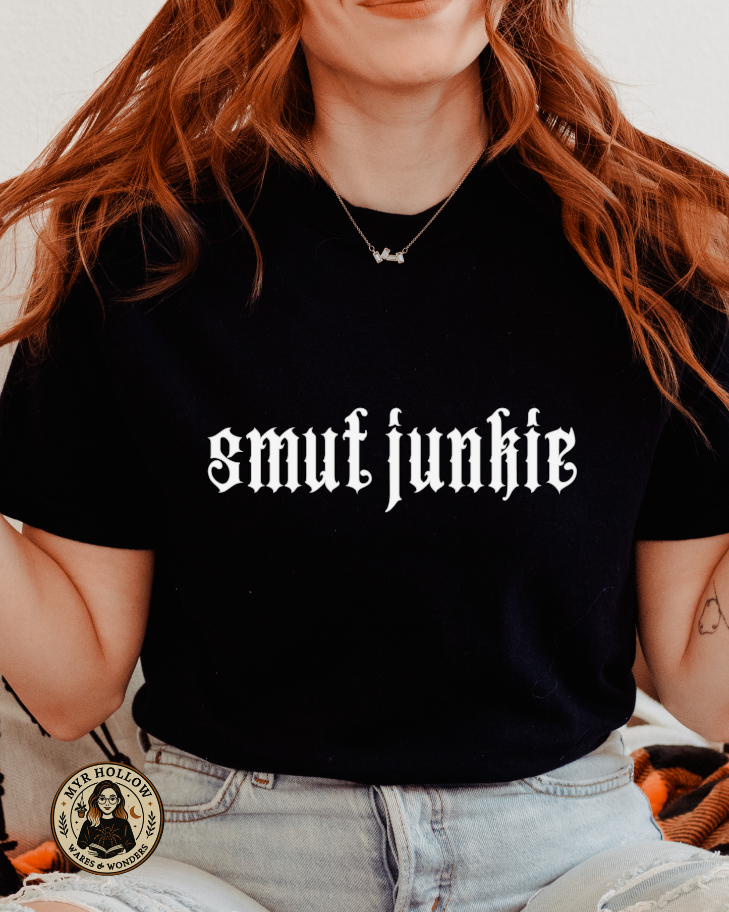 Smut Junkie Tee – For the Spicy Bookworm